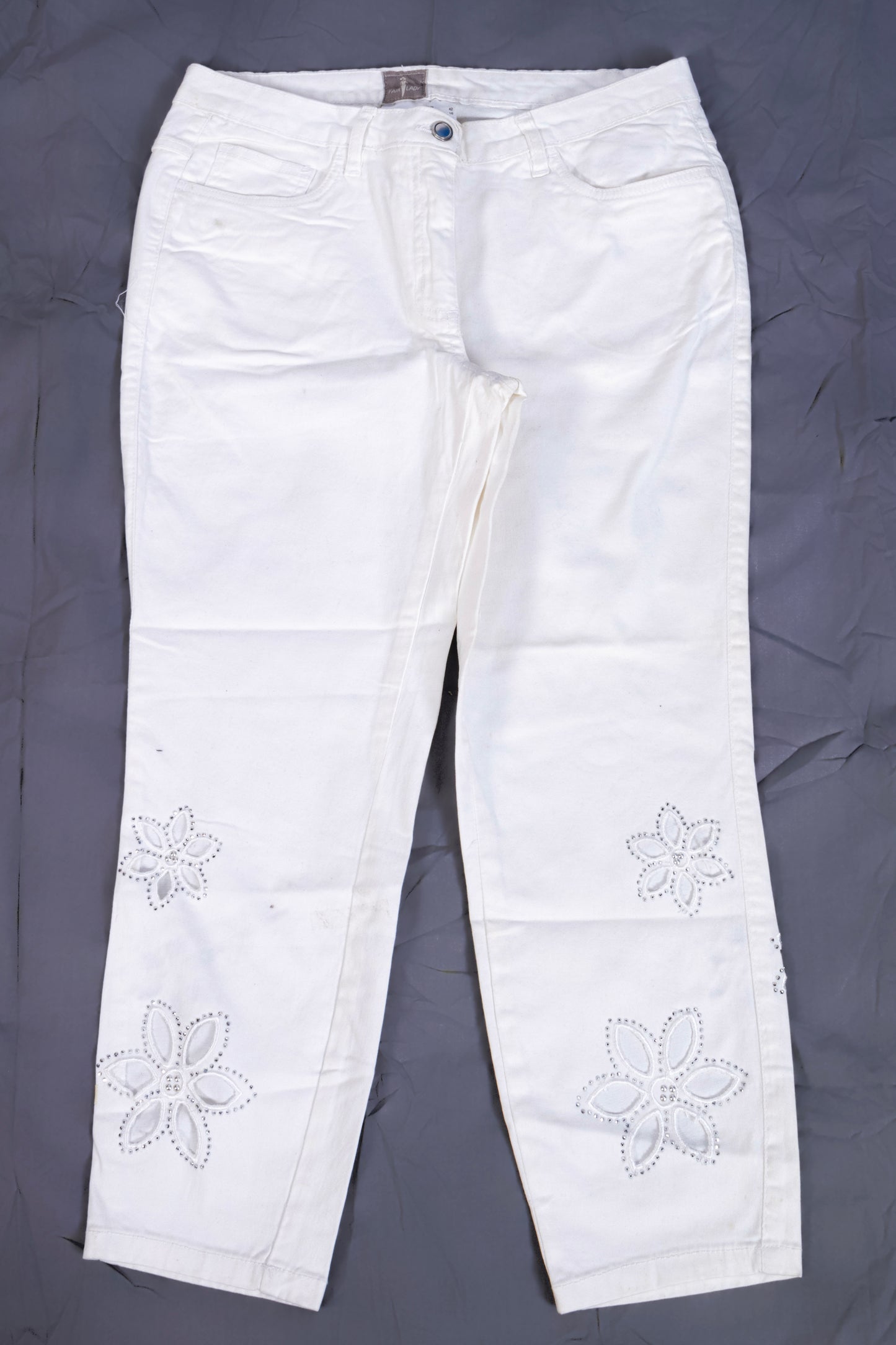 Minor defected Capri Jeans with Intricate Floral Cutwork