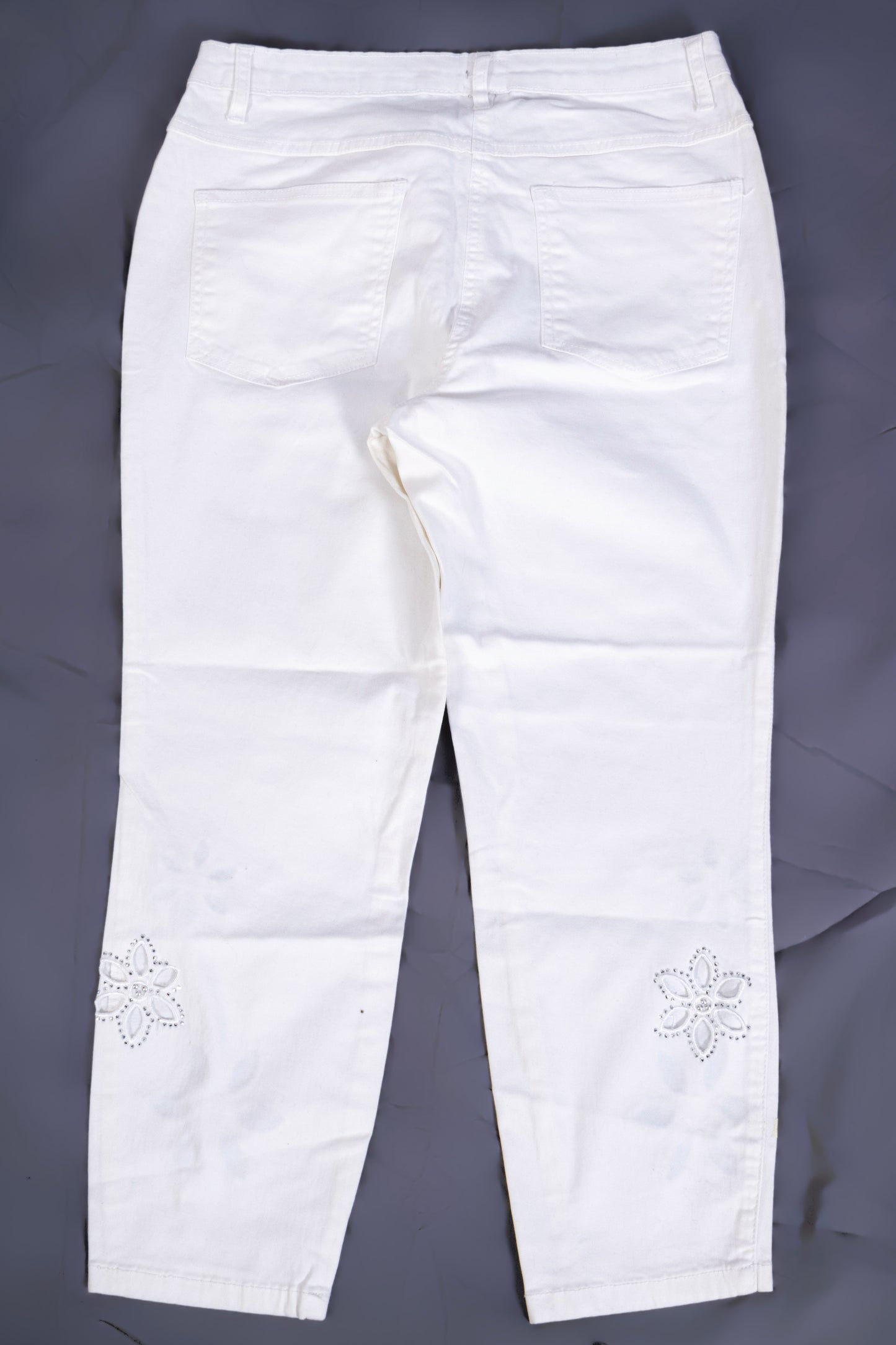 Minor defected Capri Jeans with Intricate Floral Cutwork