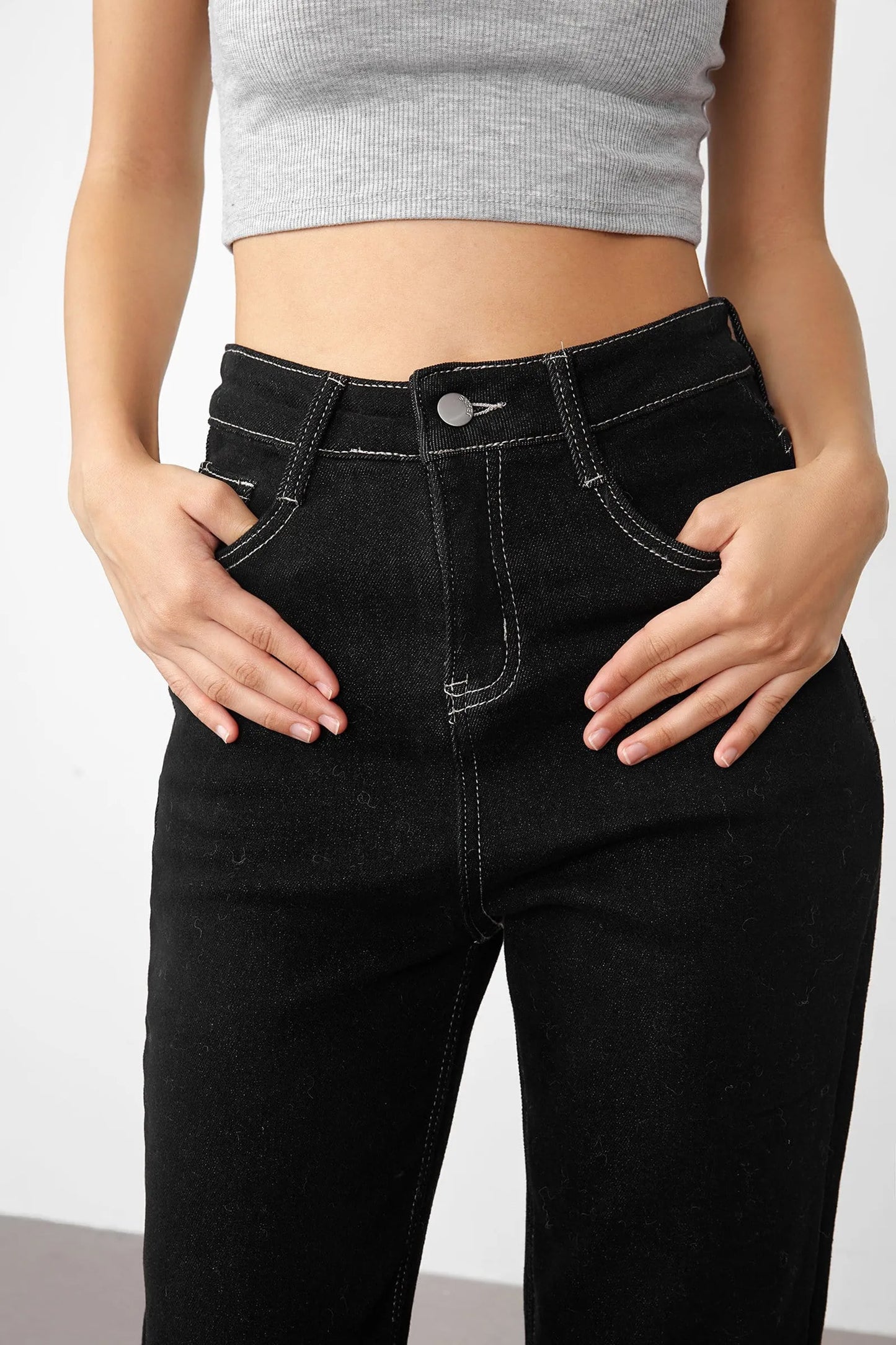 Women's Classic Black High-Rise Straight-Leg Jeans