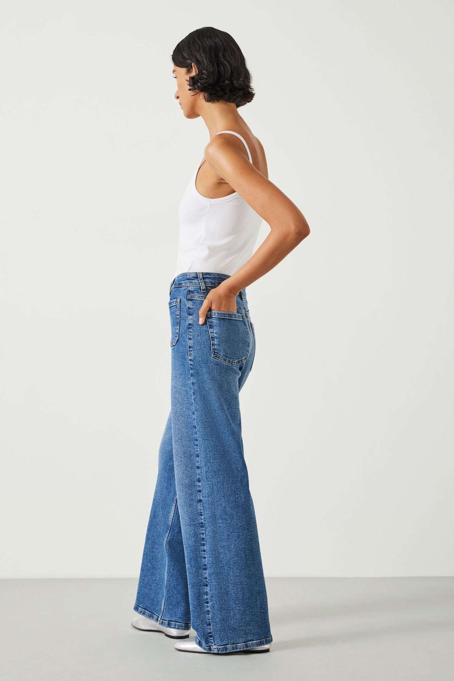 Classic Flared Jeans