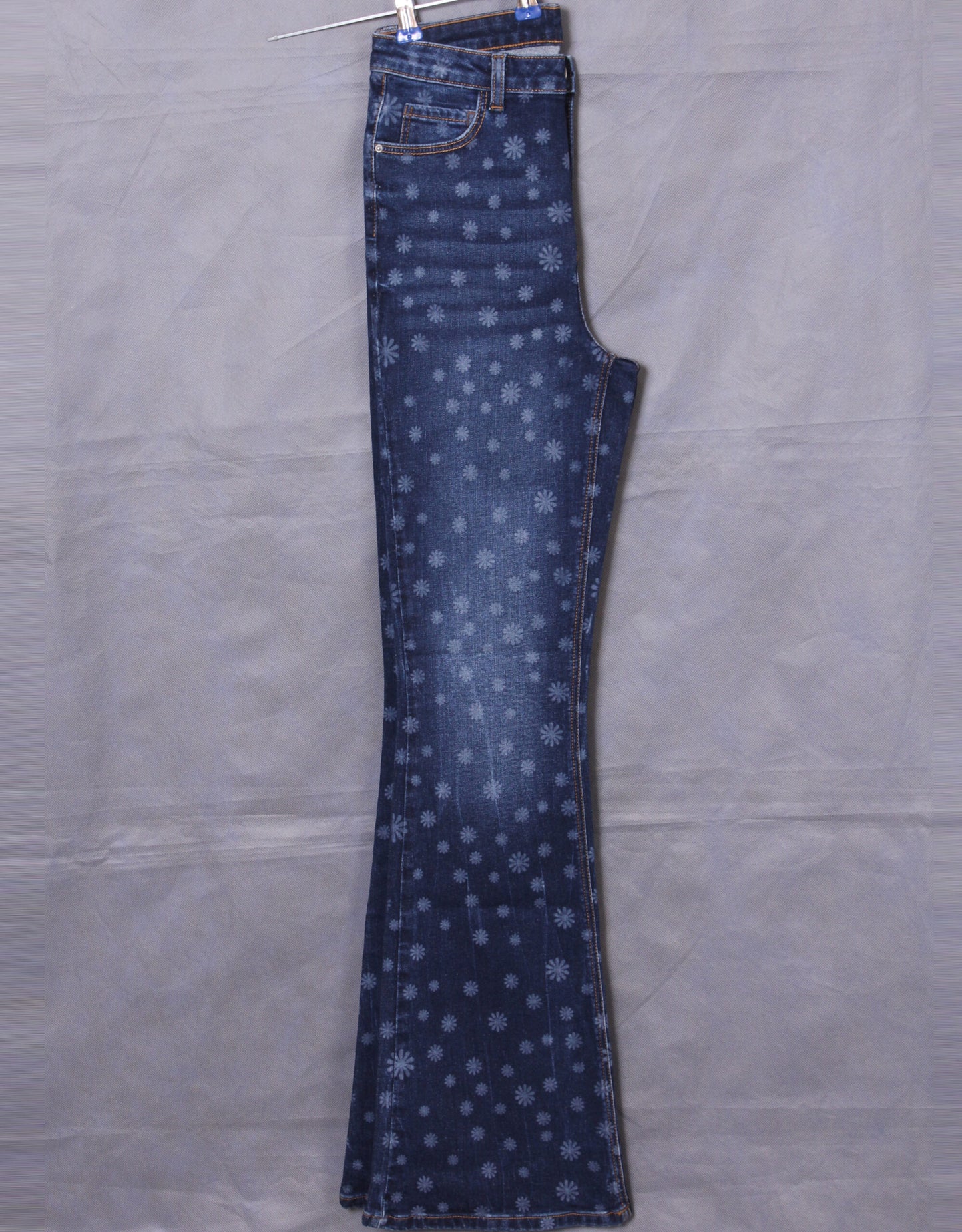 Girl's vintage wash bell-bottom jeans
