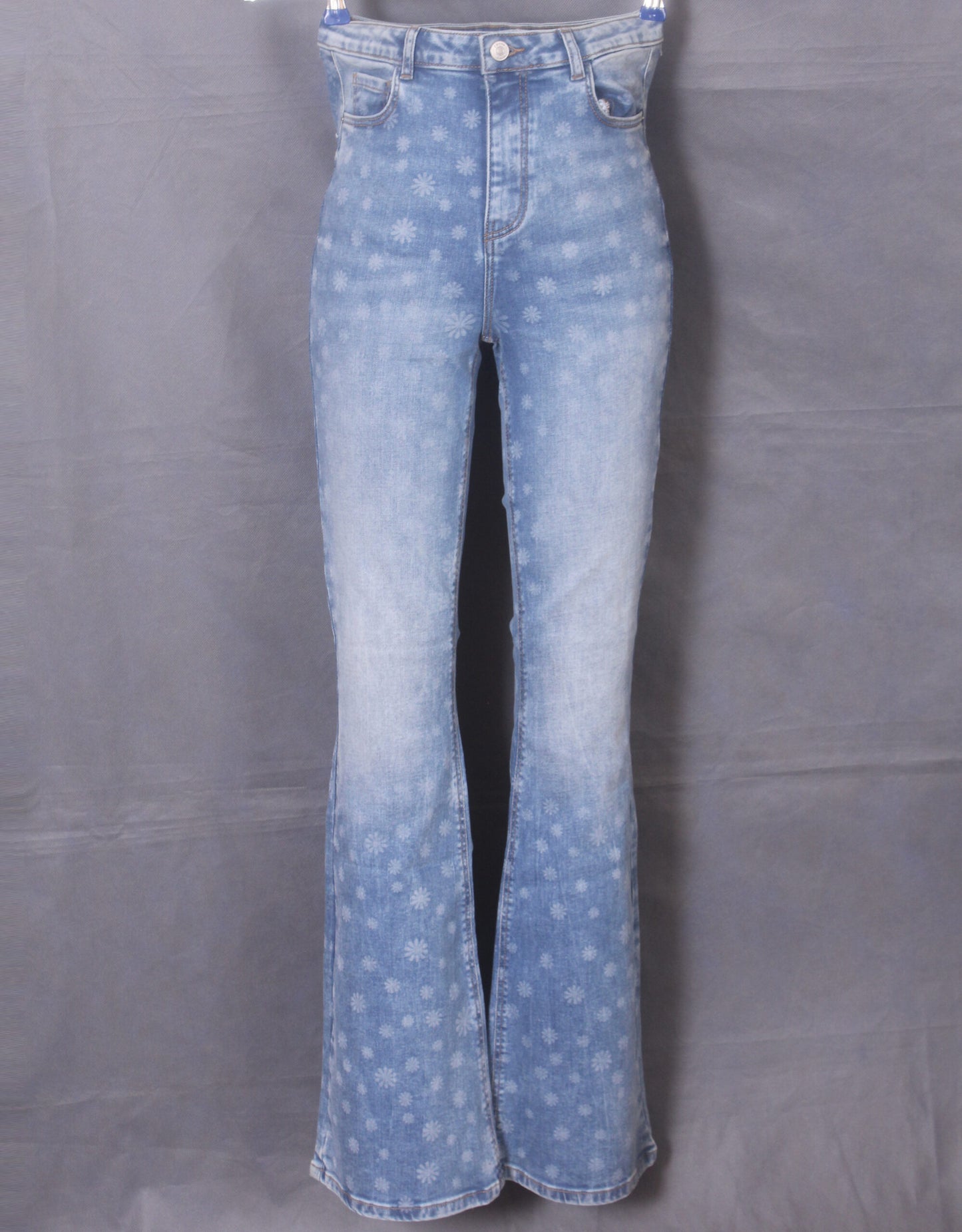 Girl's vintage wash bell-bottom jeans