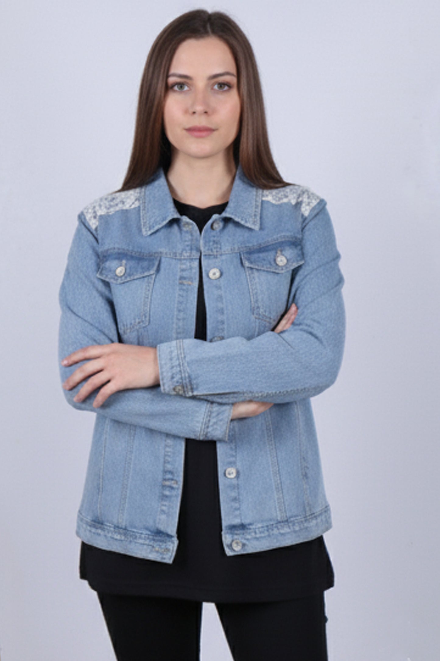 Chic Lace-Detail Denim Jacket