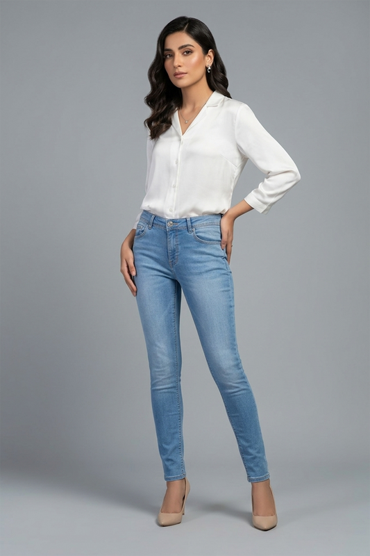 Sculpt & Lift Ultra-Slim Skinny Jeans in Light Wash
