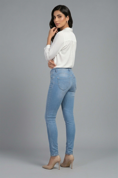Sculpt & Lift Ultra-Slim Skinny Jeans in Light Wash