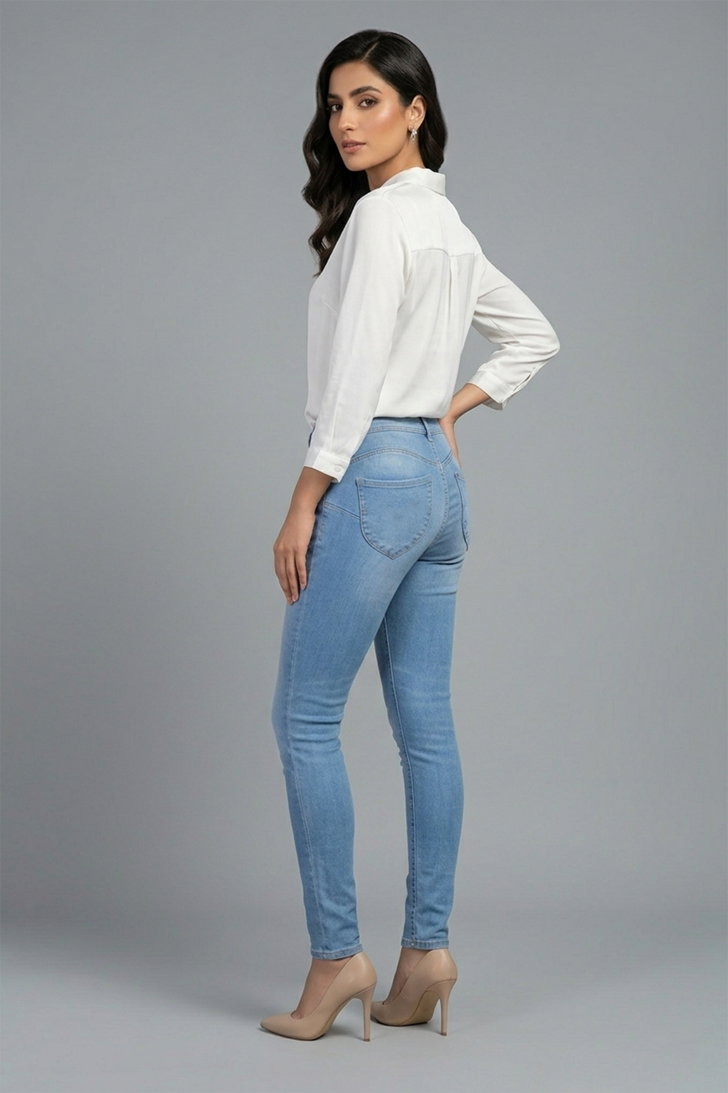 Sculpt & Lift Ultra-Slim Skinny Jeans in Light Wash