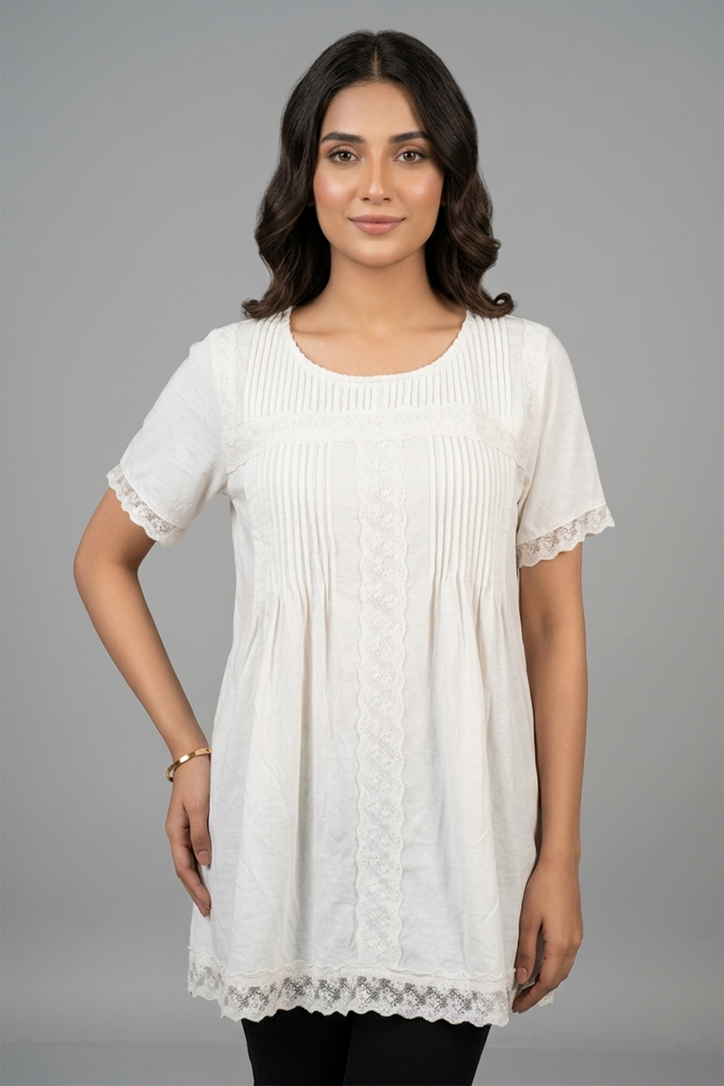 Vintage-Inspired Lace & Pintuck Jersey Tunic – Soft