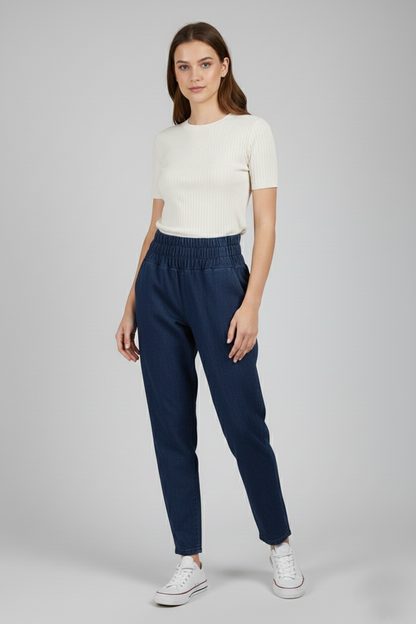 Women's Dark Wash Pull-On jeggings