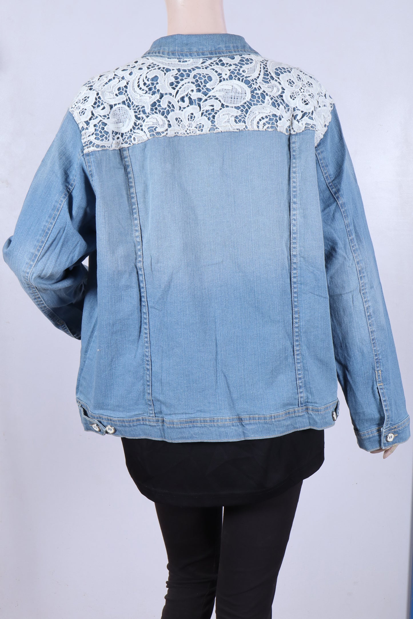 Chic Lace-Detail Denim Jacket