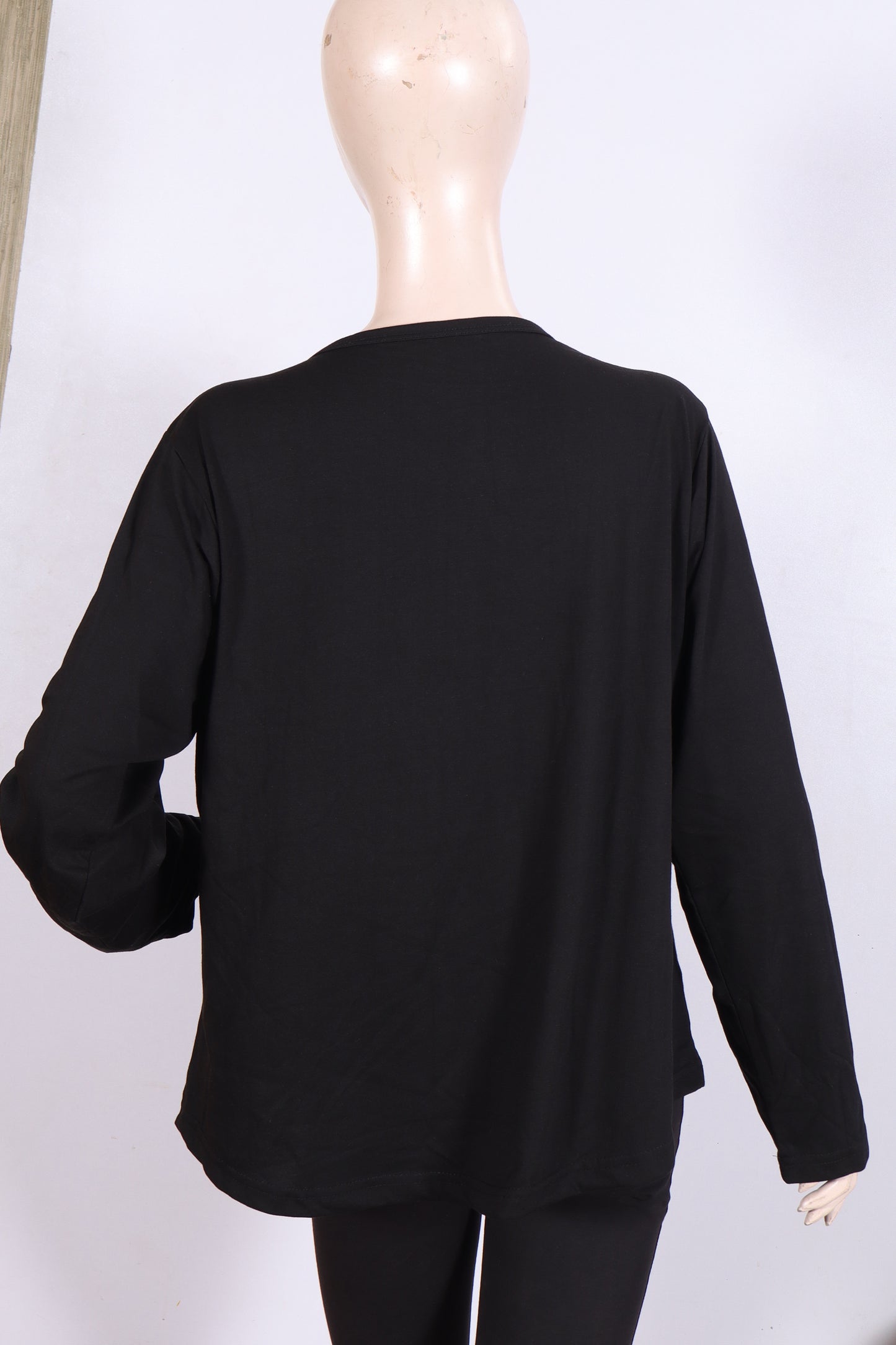 Casual Long-Sleeve Henley Top - Black