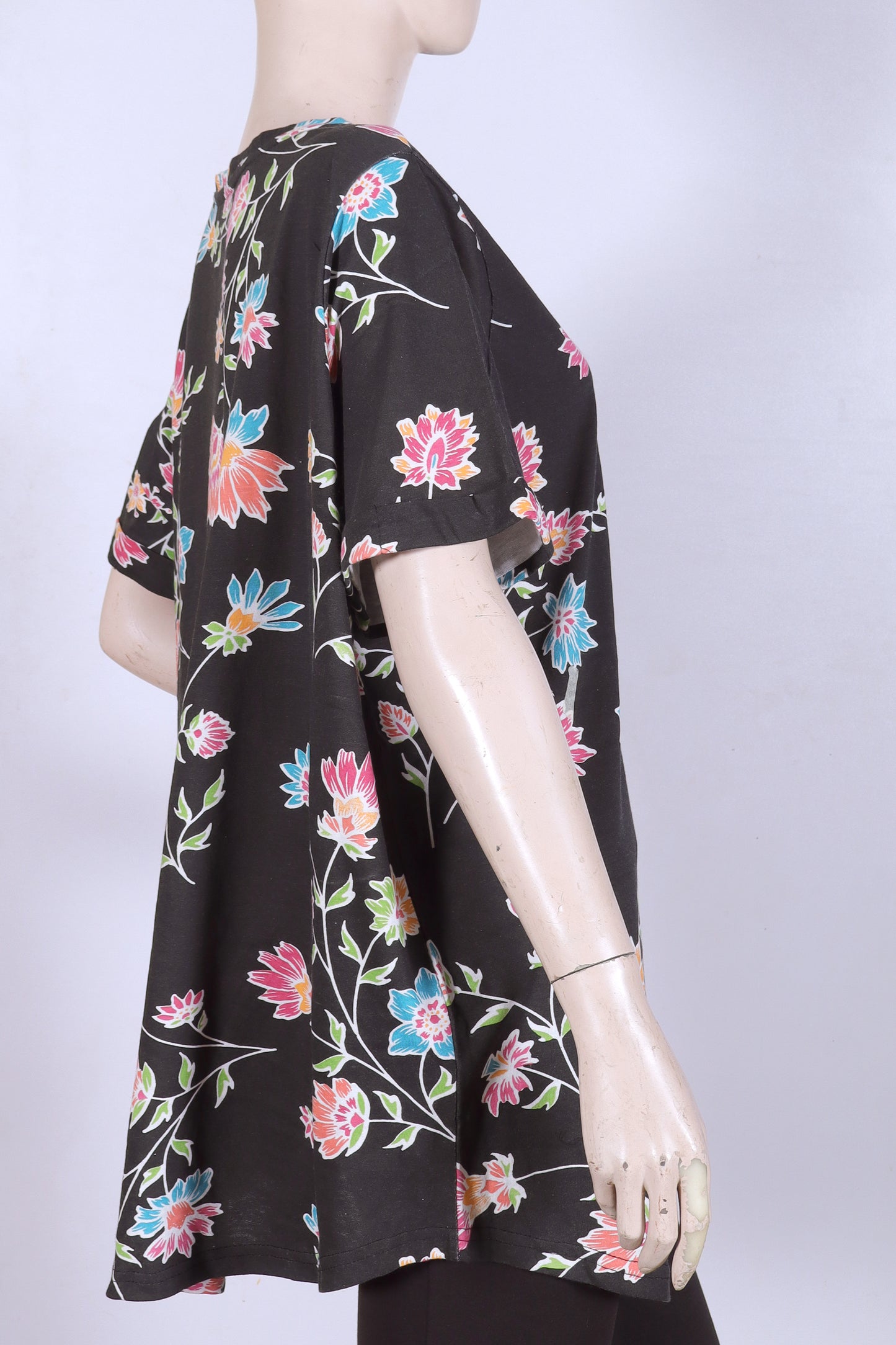 Women’s Floral Print Short-Sleeve Tunic Top – Black