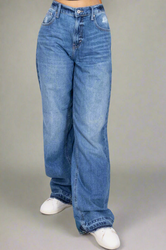 High‑Rise Wide‑Legged Jeans