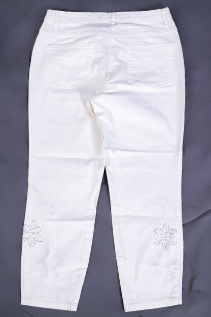 Minor defected Capri Jeans with Intricate Floral Cutwork