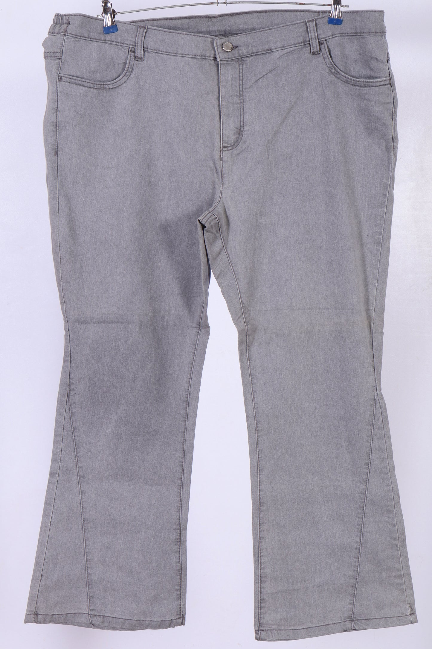 Women’s Gray Flare Jeans – Elegant & Comfortable Fit