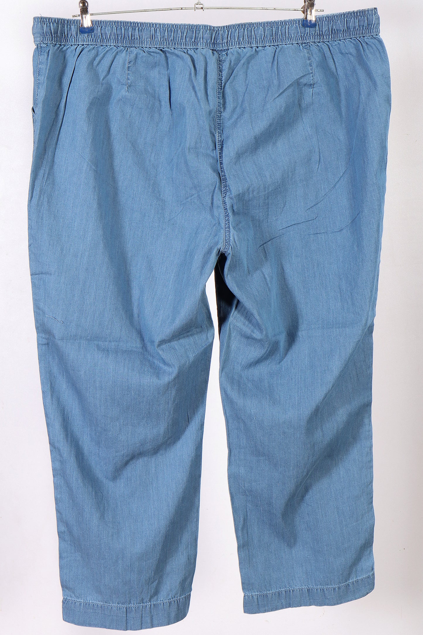 Women’s Premium Light-Wash Denim Pull-On Pants – Floral Embroidery Edition