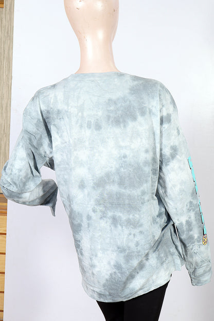 Buc-ee’s "It's a Kinda Day" Women's Plus Size  Long-Sleeve Shirt – Grey Tie-Dye