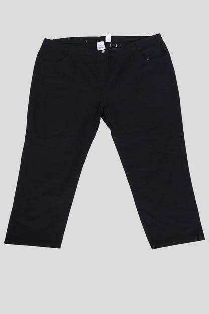 Classic Comfort Stretch Straight-Leg  – Black