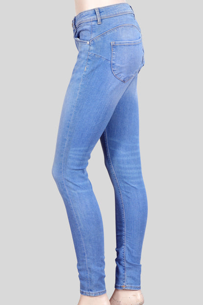 Sculpt & Lift Ultra-Slim Skinny Jeans in Light Wash