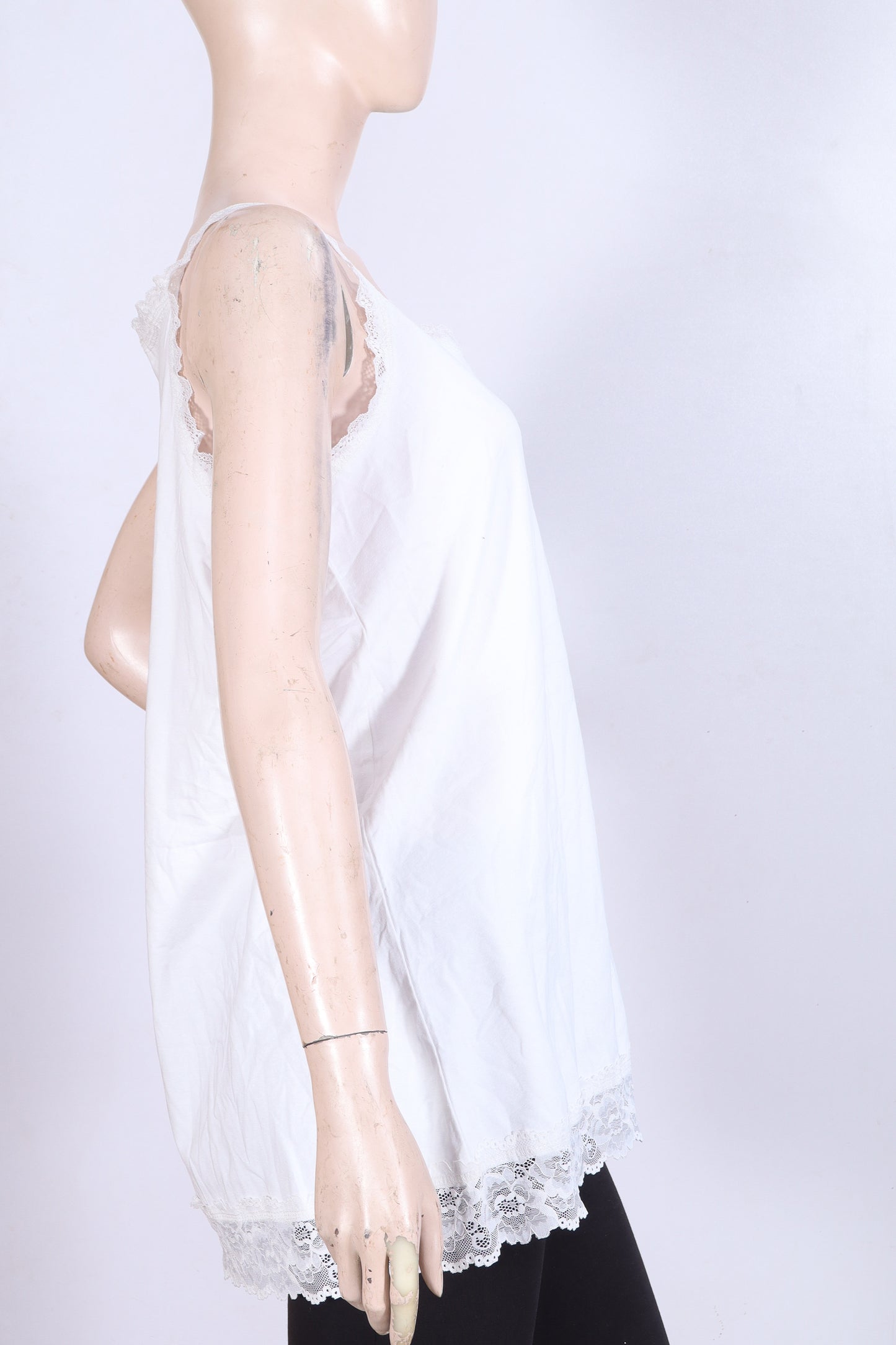 Feminine Lace-Trim Camisole