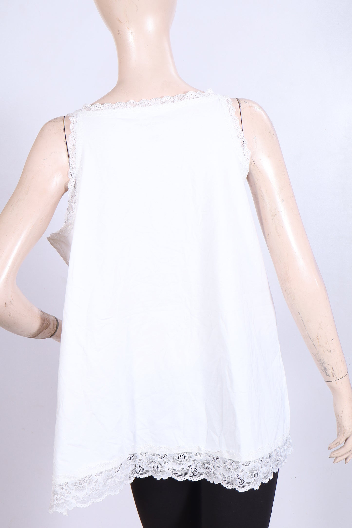 Feminine Lace-Trim Camisole