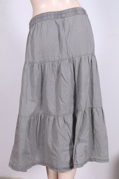 Moda Vilona's DENIM RUFFLED SKIRT