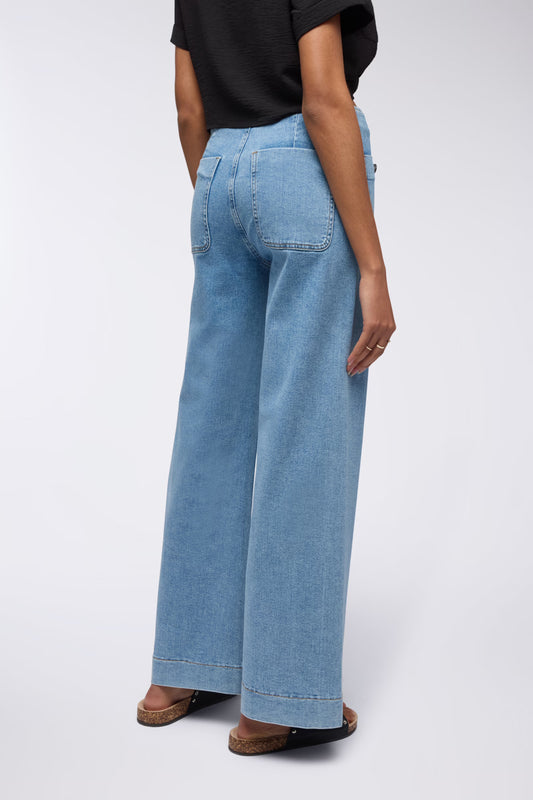 Wide leg jeans with patch pockets Middle blue denim
