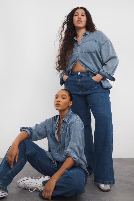 Mid Wash 00s Wide Leg Jean