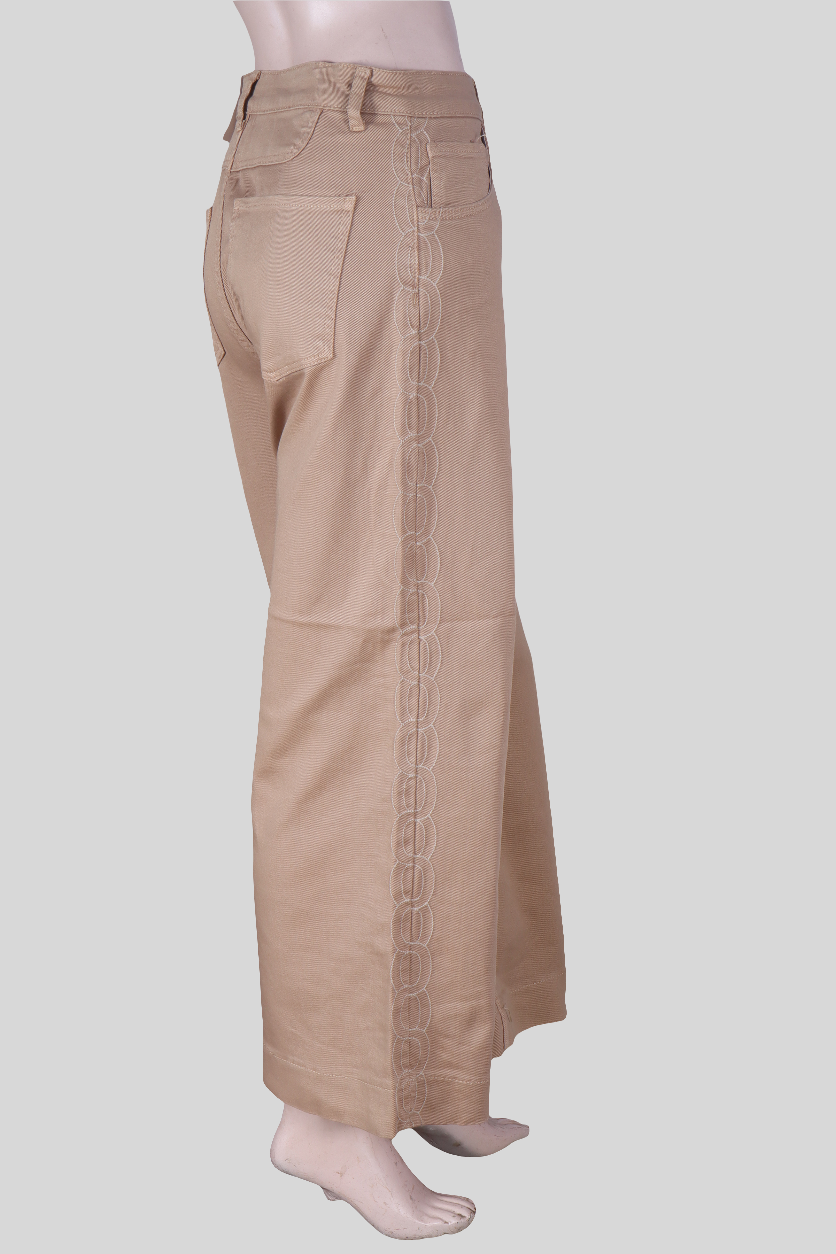 Women's wide-leg trousers