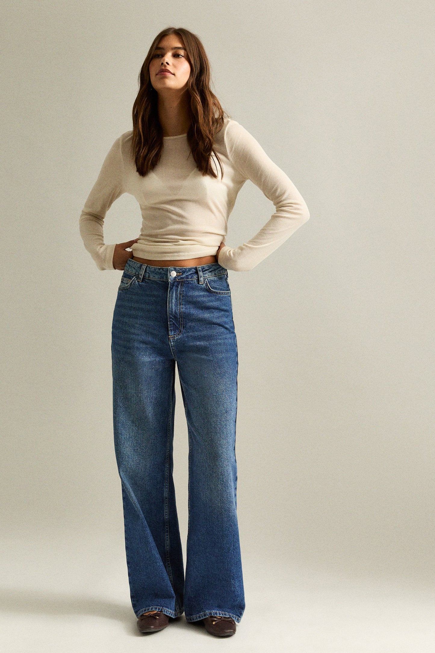 High-Waist Wide Leg Stone WashJeans