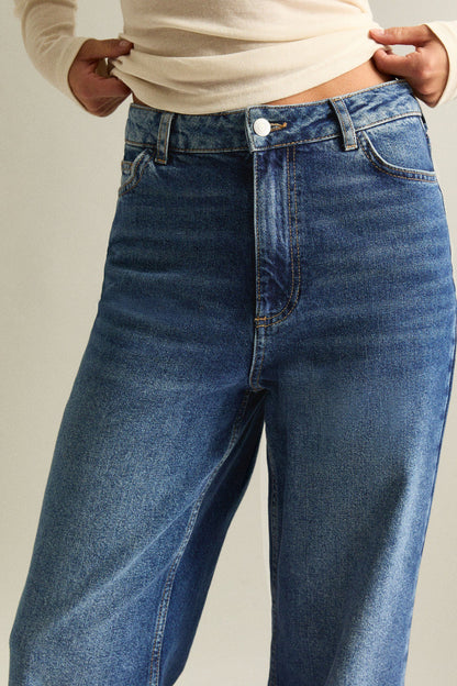 High-Waist Wide Leg Stone WashJeans