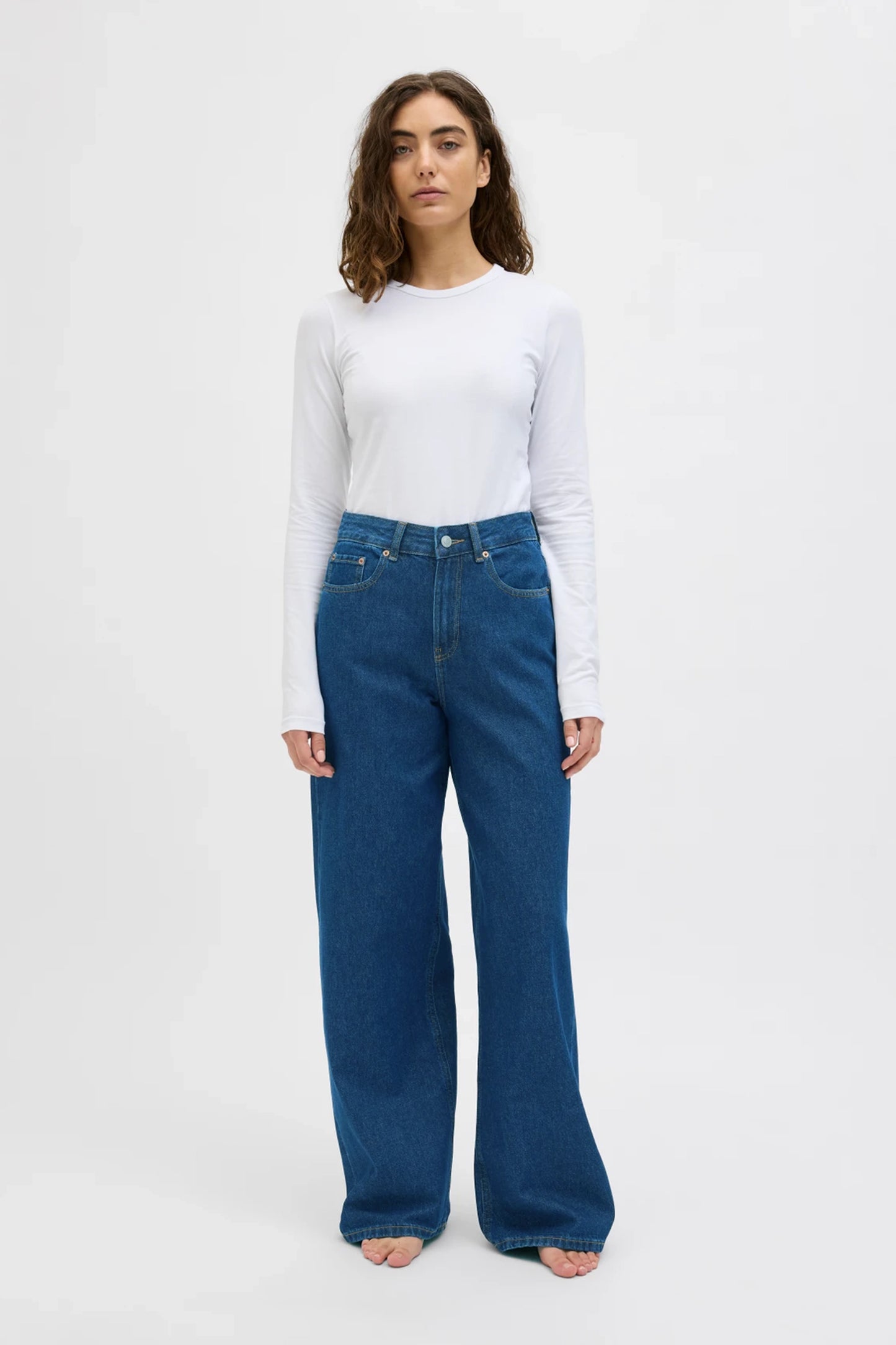 Curvy High Rise Wide Leg Jeans