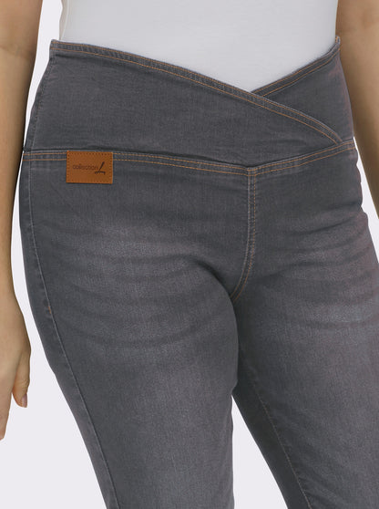 Stretchable jeggings with overlapping waist band